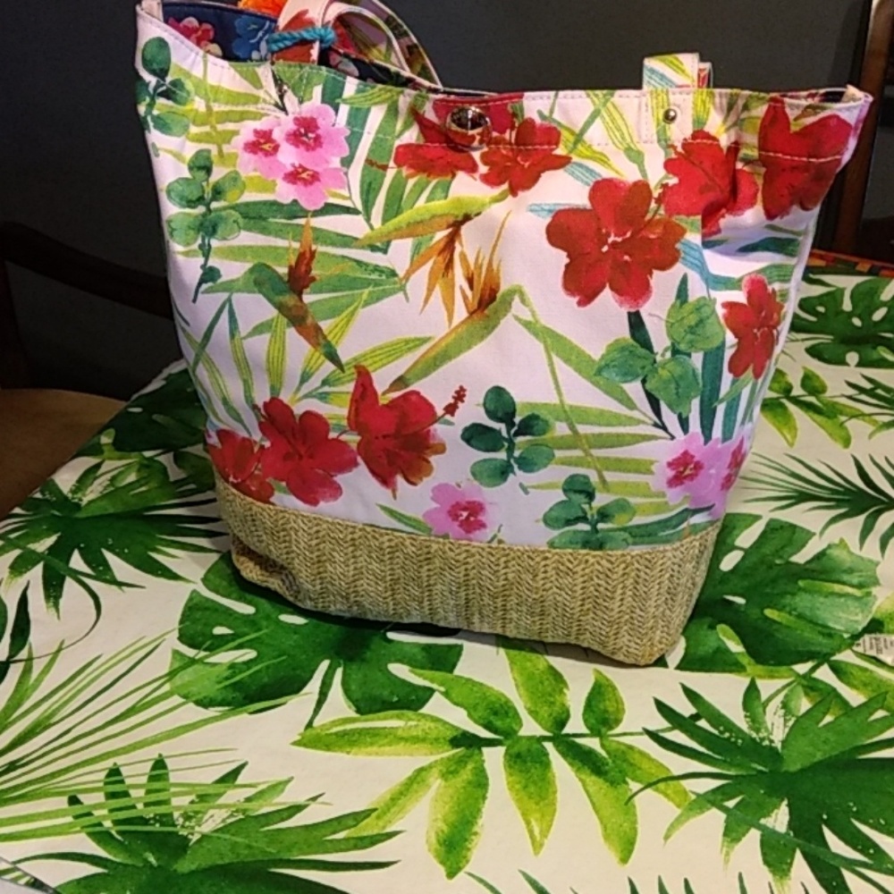๐ Rosetti Novelty Collection NWT - Picture 2 of 5